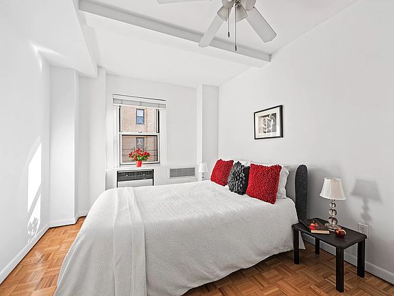 3rd image of 2166 Broadway APT 10B