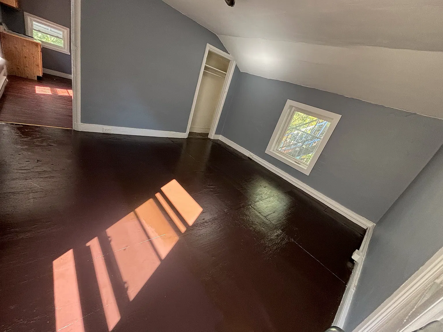 1 bed, 1000 sqft, $1,300 — Photo 2
