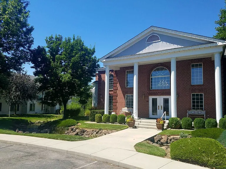 Carriage Crossing Apartments — Photo 2