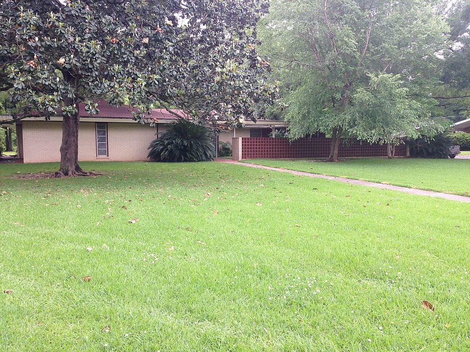 1st image of 3915 Pecan Dr
