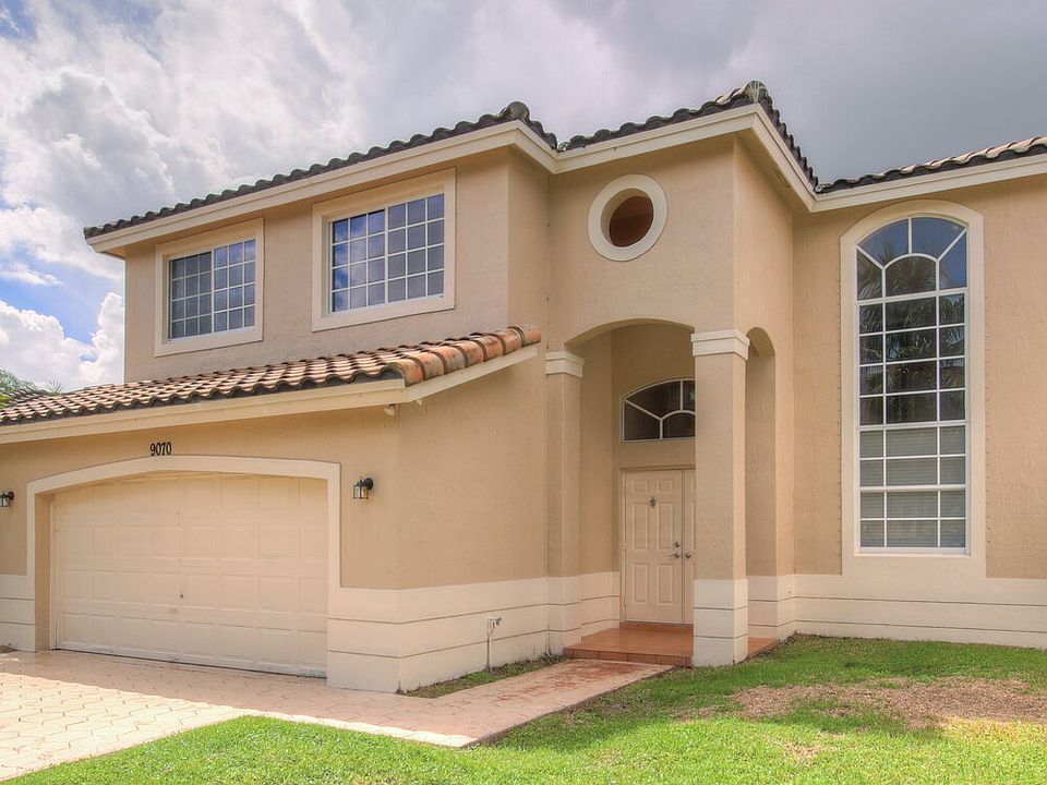 1st image of 9070 SW 157th Pl