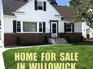 744 Pendley Rd, Willowick, OH 44095