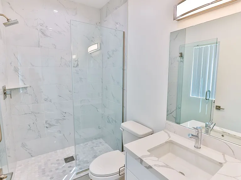 5536 Lexington Ave — Photo 24