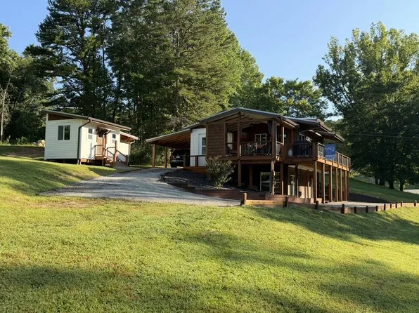 101 Pleasant Hill Cir, Blairsville, GA 30512