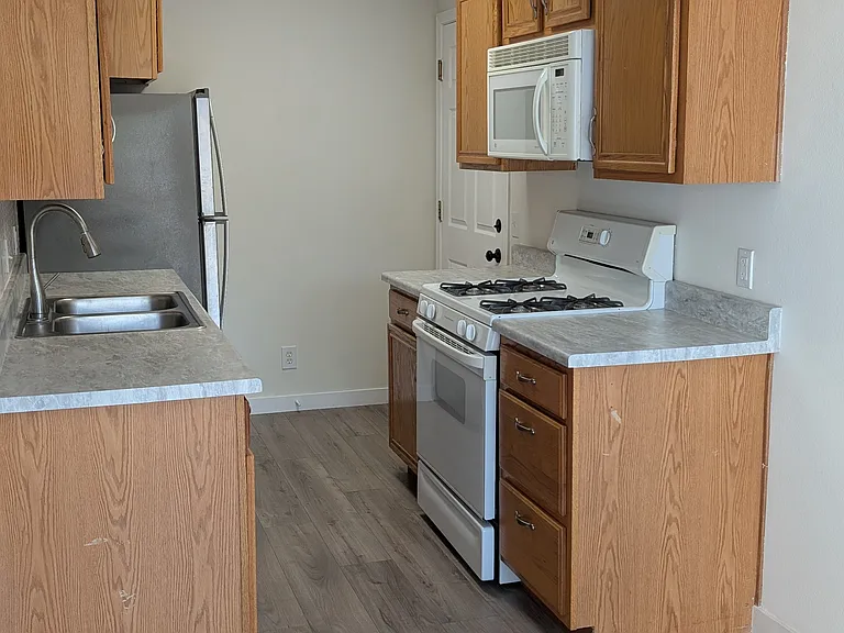 1401 Tavern Rd #A6 — Photo 3