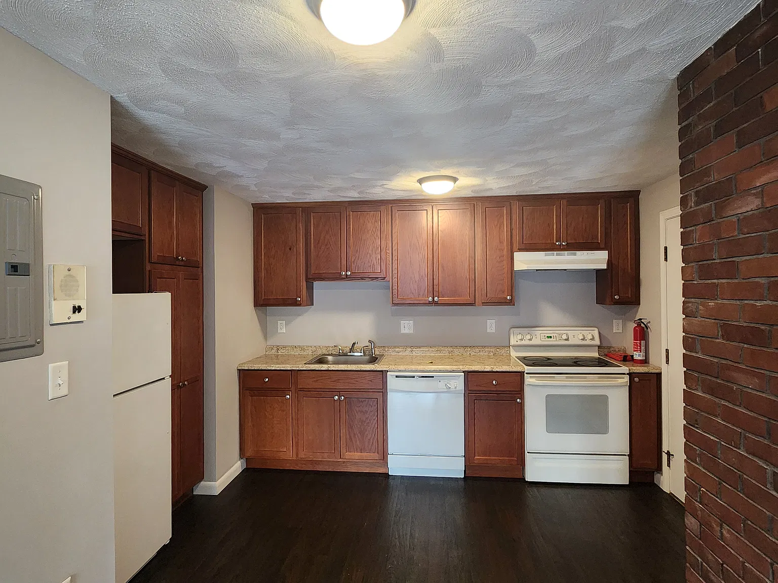 17 Sinai Cir — Photo 4