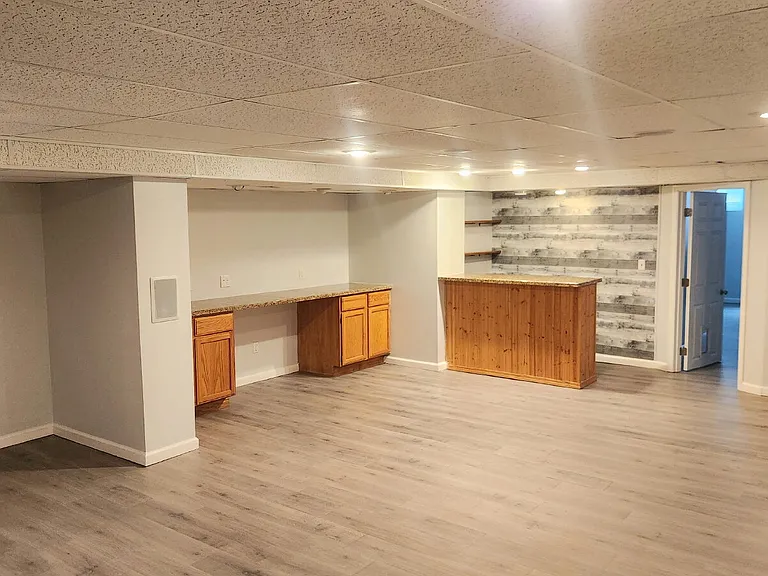 1146 Carrington Dr — Photo 30