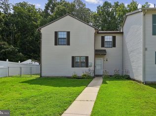 44 Hampshire Rd, Sicklerville, NJ 08081