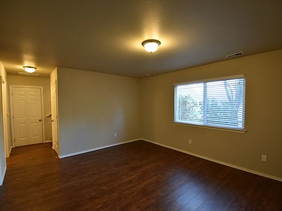 3rd image of 6716 59th St NE