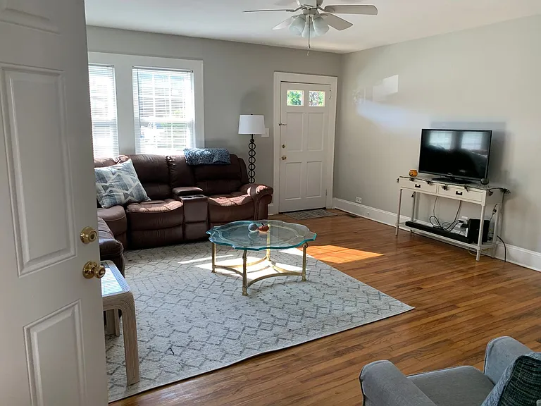 415 Ash St — Photo 9