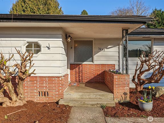 3rd image of 3232 Maringo Road SE