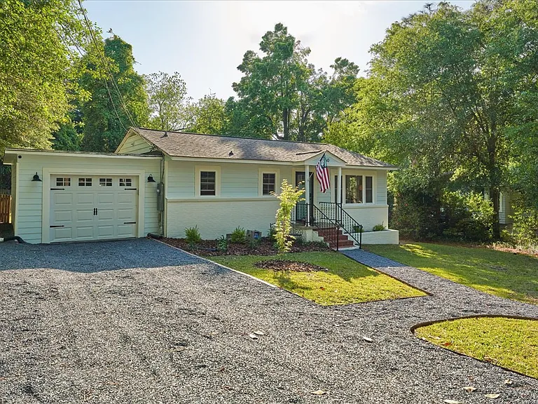 260 E Connecticut Ave — Photo 38