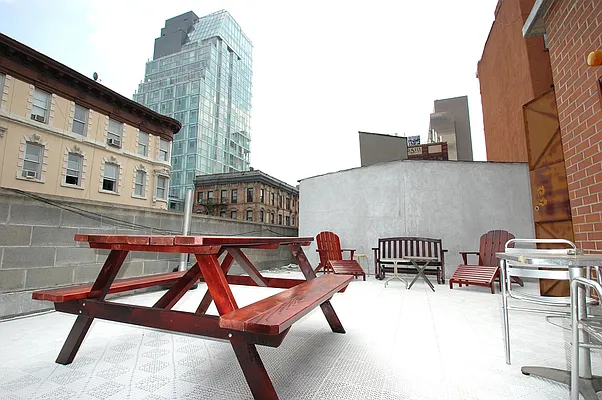 Rented by Bold New York | media 25