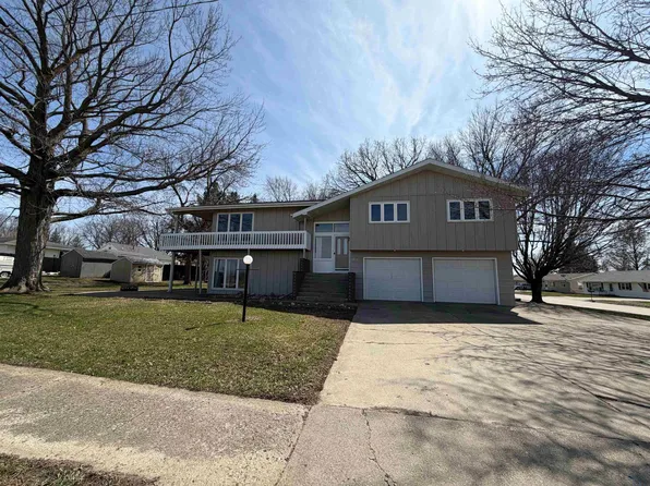 608 Pine St, Sheldon, IA 51201