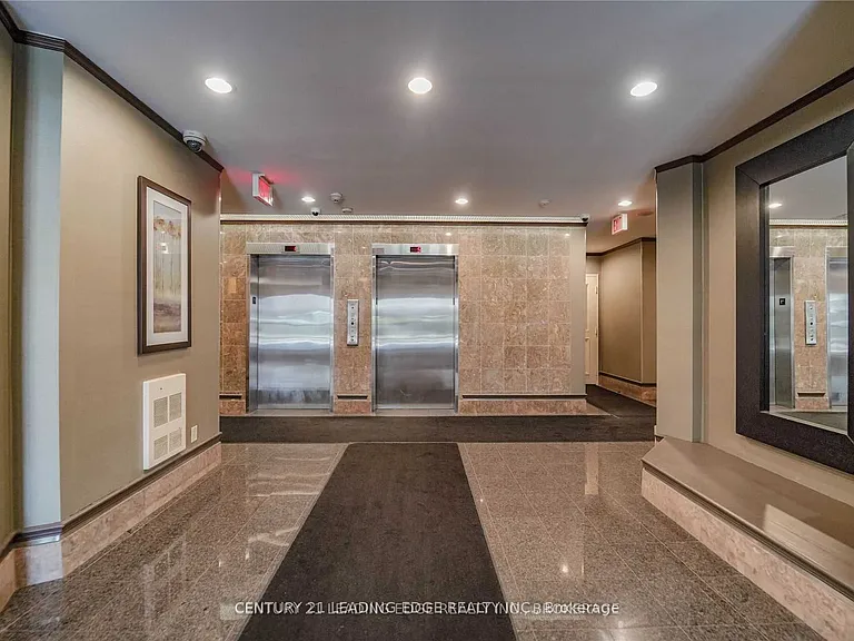 67 Caroline St S #8A — Photo 4