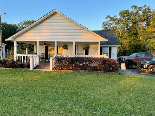 5778 Dixon Rd, Lizella, GA 31052