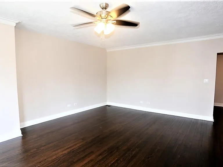 4447 N Rockwell St #1 — Photo 9