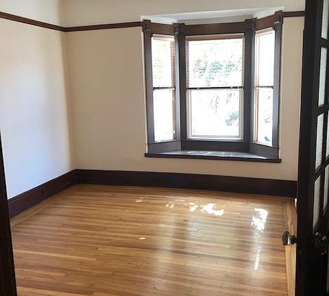 5th image of 1620 Leavenworth St APT 2