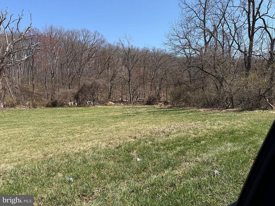 2nd image of 21015 York Rd