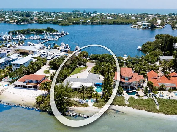 826 S Bay Blvd, Anna Maria, FL 34216