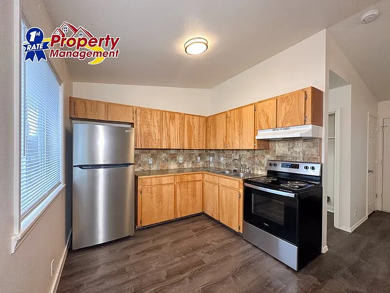 121 W Madison St #101 — Photo 11