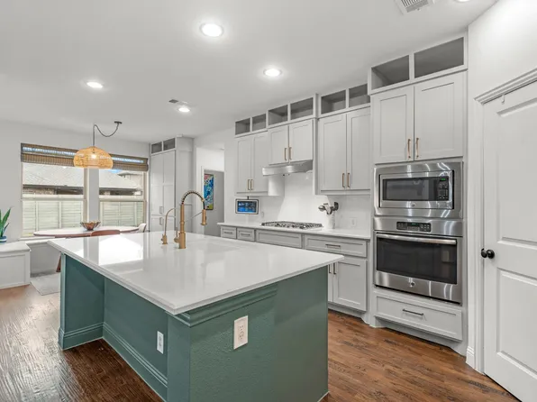 1425 5th St, Argyle, TX 76226