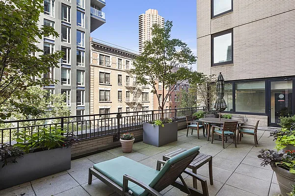 Rented by William Raveis Real Estate | media 23