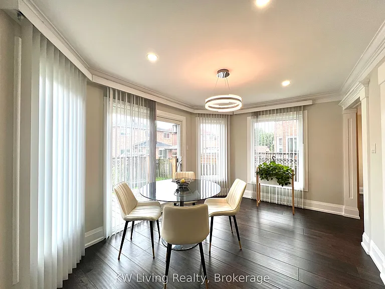 128 Palomino Dr — Photo 16