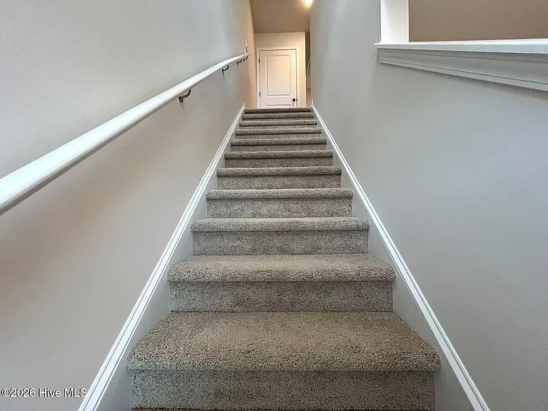 201 Maddox Dr — Photo 15