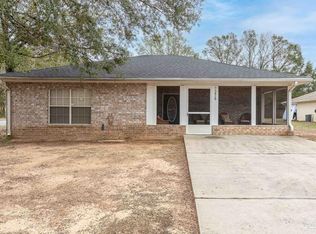 7276 Bogey Ln, Milton, FL 32570