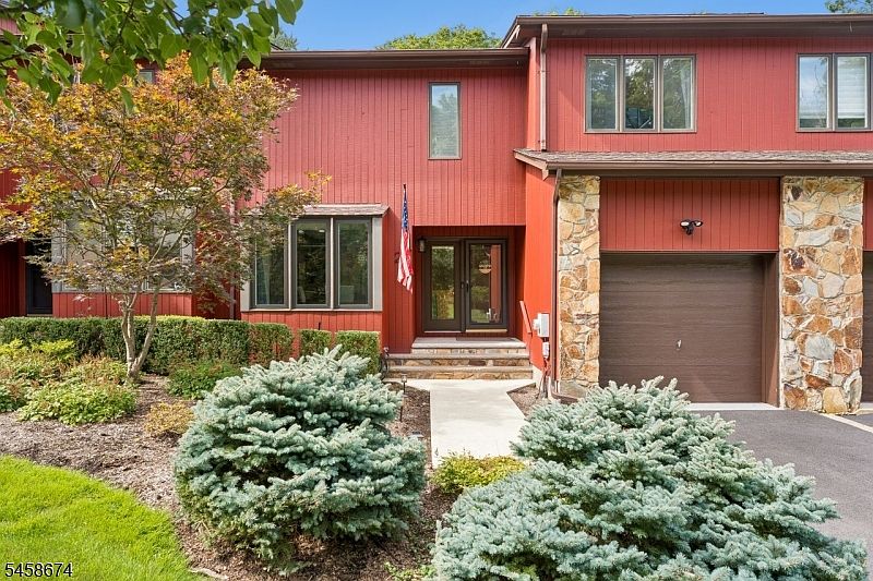 1st image of 23 Butternut Dr