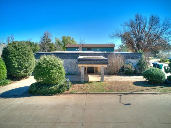 8908 Lansbrook Ln, Oklahoma City, OK 73132