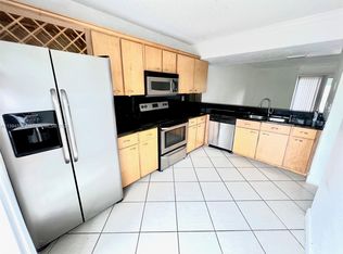 854 Crystal Lake Dr #854, Pompano Beach, FL 33064