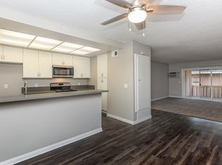 1352 Walnut Ave #2B, Tustin, CA 92780