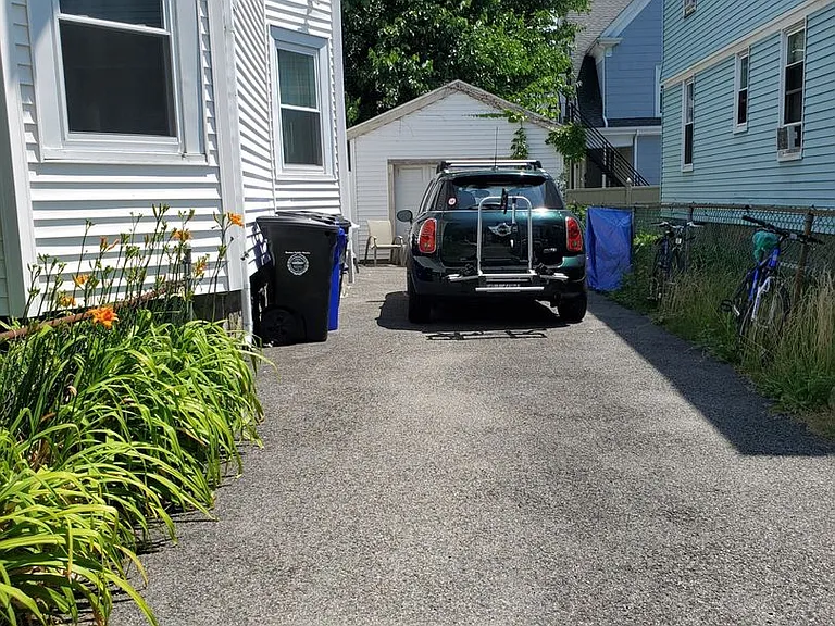 9 Holman St #1 — Photo 7