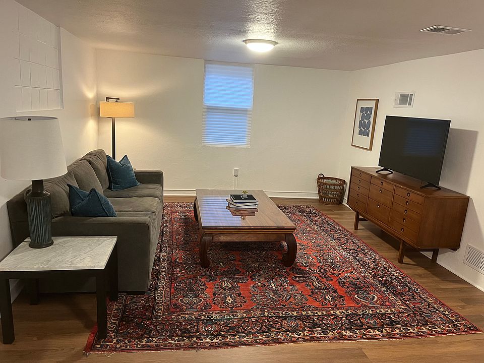 1st image of 632 N Foote Ave