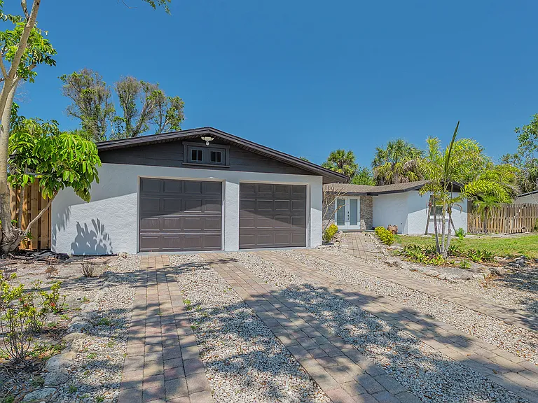 5401 Shadow Lawn Dr — Photo 14
