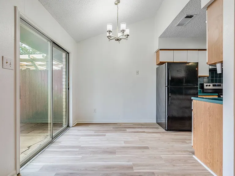 1306 Glenda Dr #A — Photo 7