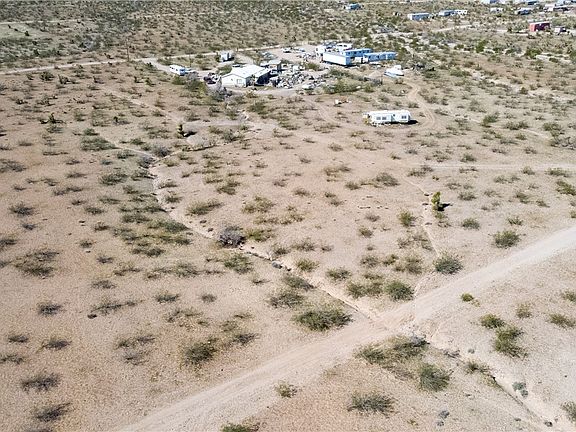3rd image of 2661 S Yaqui Rd