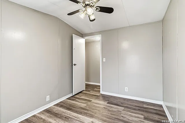 636 Balsa — Photo 19