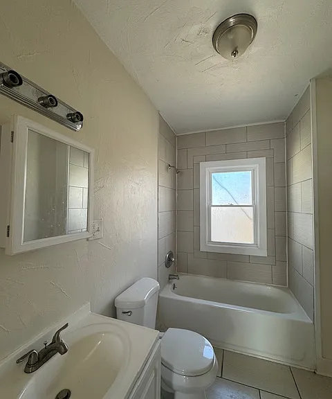 2829 E 116th St #UP — Photo 8