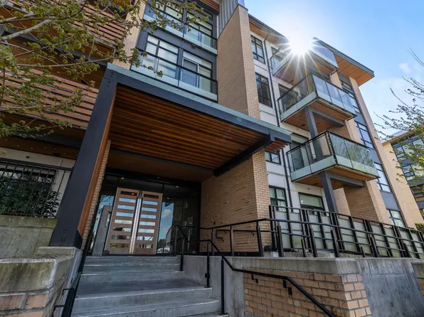 300 Salter St #309, New Westminster, BC V3M 0L9