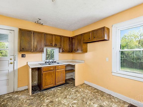 4th image of 5836 Brown Rd
