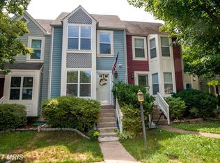 7313 Castleberg Ct, Alexandria, VA 22315