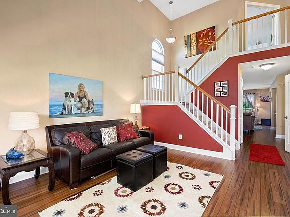 5th image of 244 Avonbridge Dr