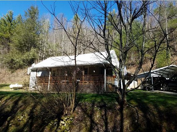 2nd image of 527 Dr Taylor Ln