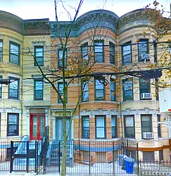 1686 Linden Street  image 1 of 15