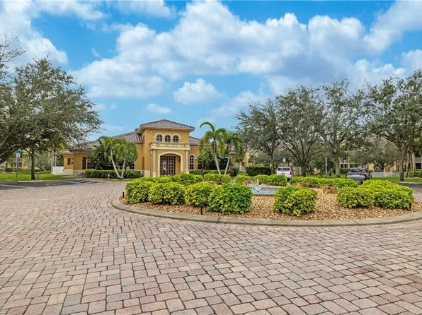 4122 Residence DR #110, FORT MYERS, FL 33901
