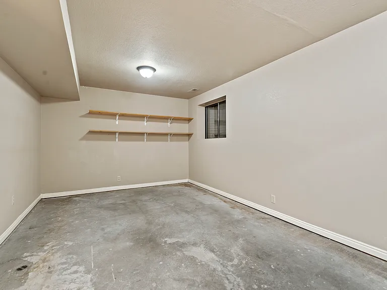 765 N Meaghan Pl — Photo 24