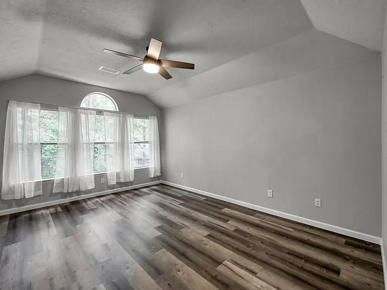 23 Alderon Woods Pl — Photo 18